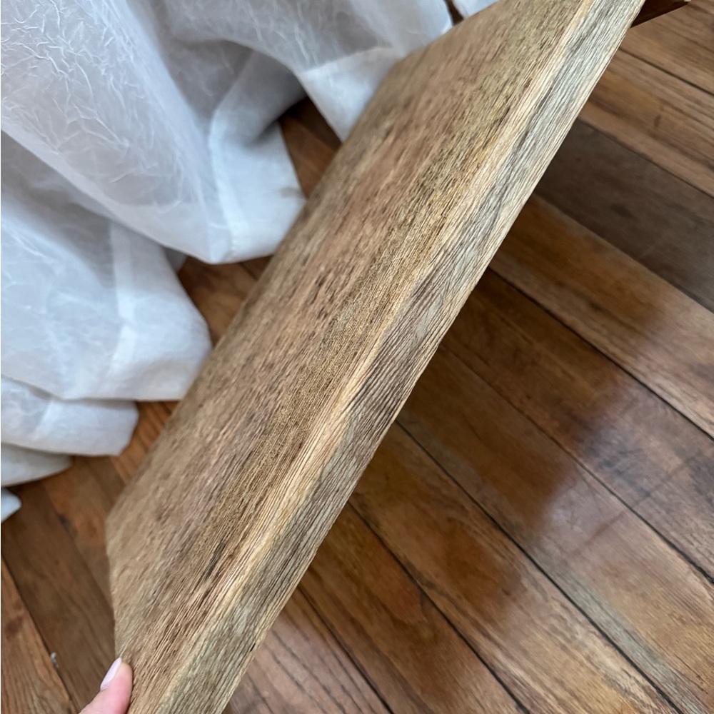 Mango wood riser - Picture 2 of 4